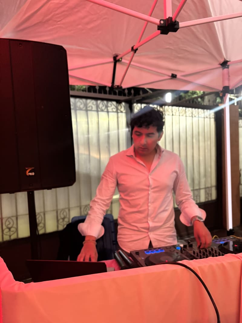Mr. Sound ² — highlighted photo 8