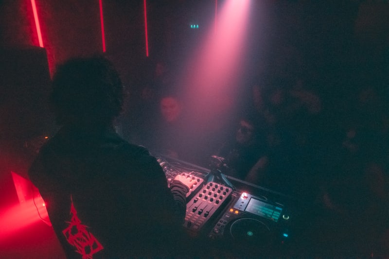HYXR — highlighted photo 4