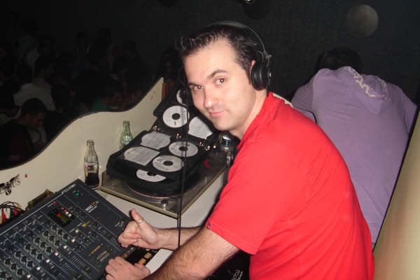 Aniversario Versus