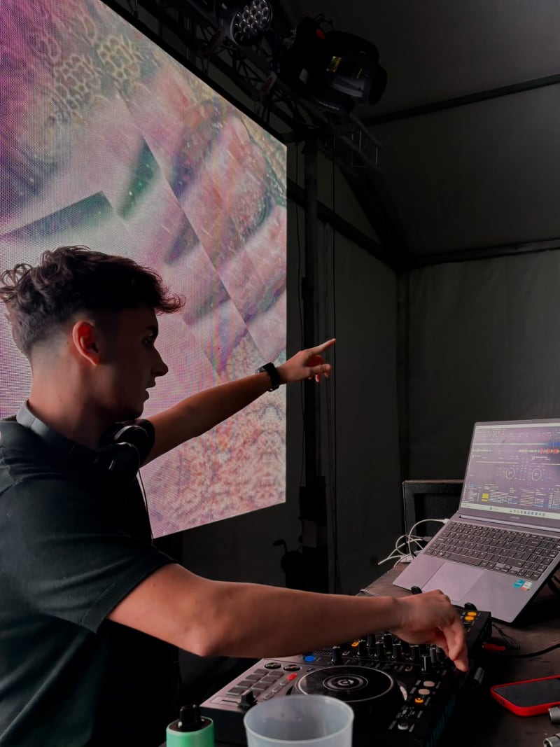 DJ TAKATAKA — highlighted photo 1
