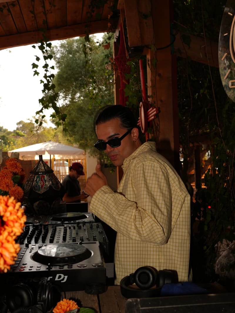 DANI FER — highlighted photo 9