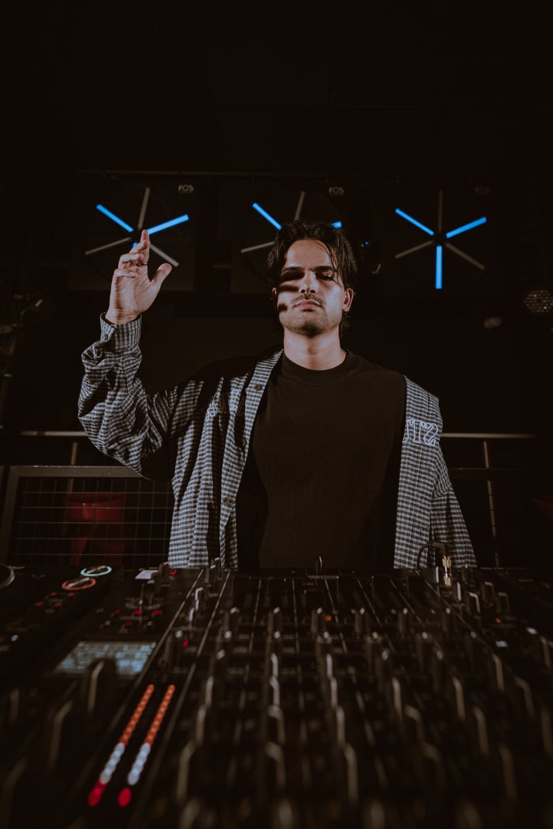 DANI FER — highlighted photo 15
