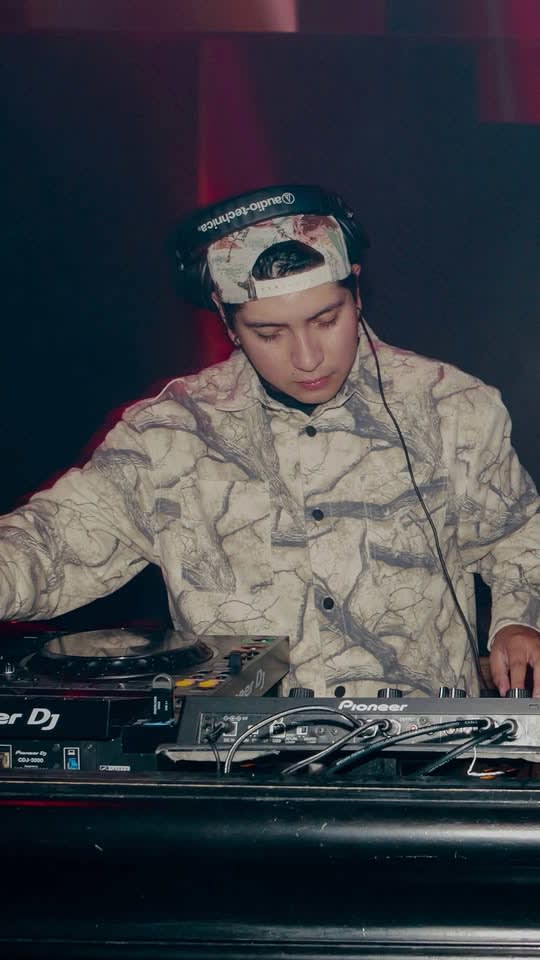 LUCCI (PE) — highlighted photo 8