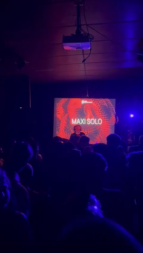 Maxi Solo — highlighted photo 1