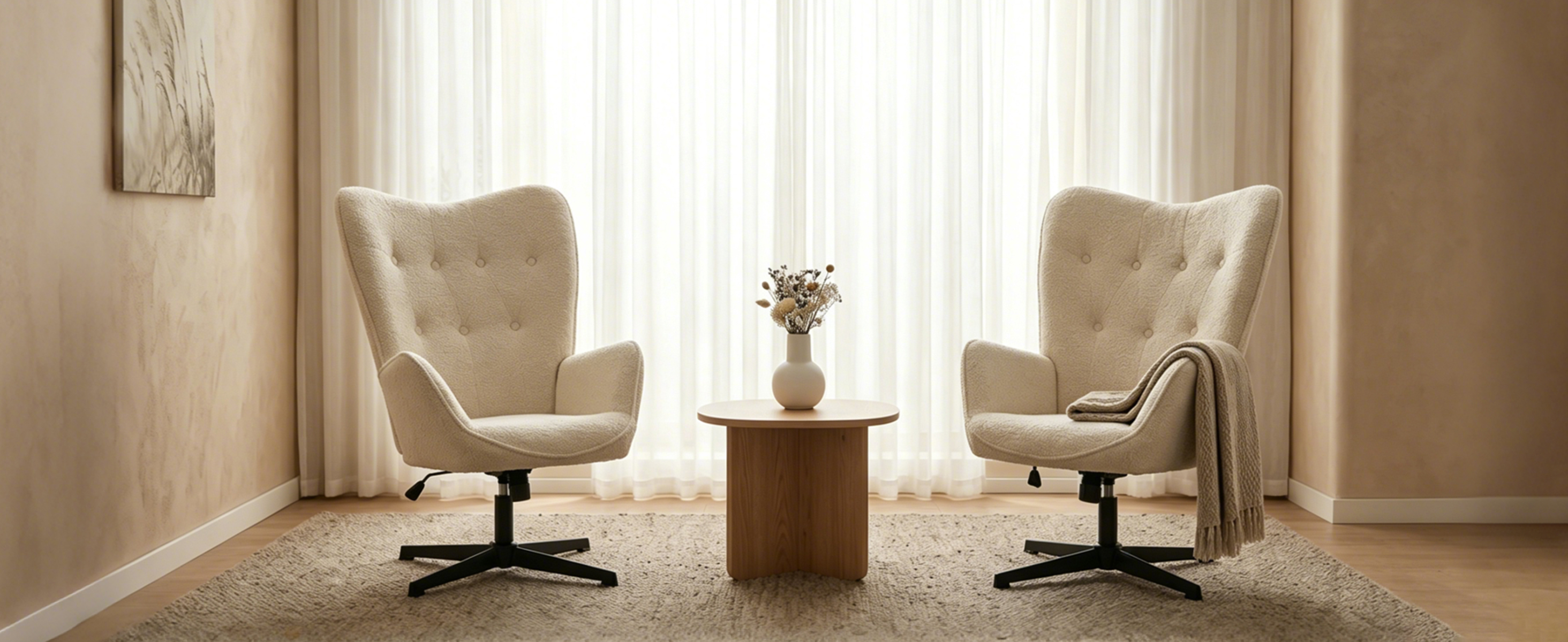 Deux fauteuils relax MEUBLES COSY dans un intérieur