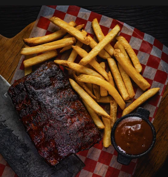 Ribs Small Con BBQ y Papas Fritas