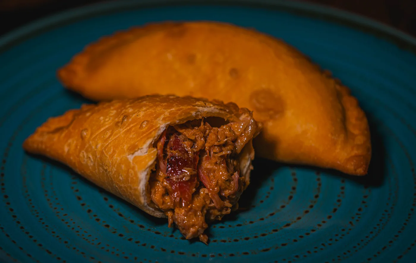 Empanada Souffle de Pulled Pork Ahumado