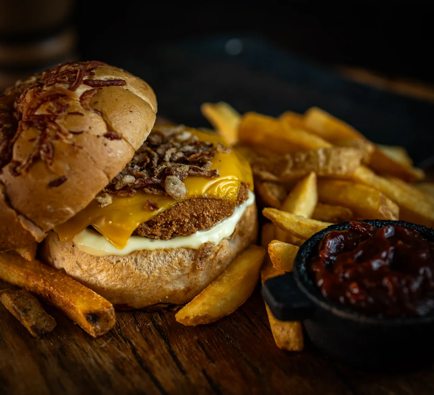 Hamburguesa De Pollo Con Papas Fritas