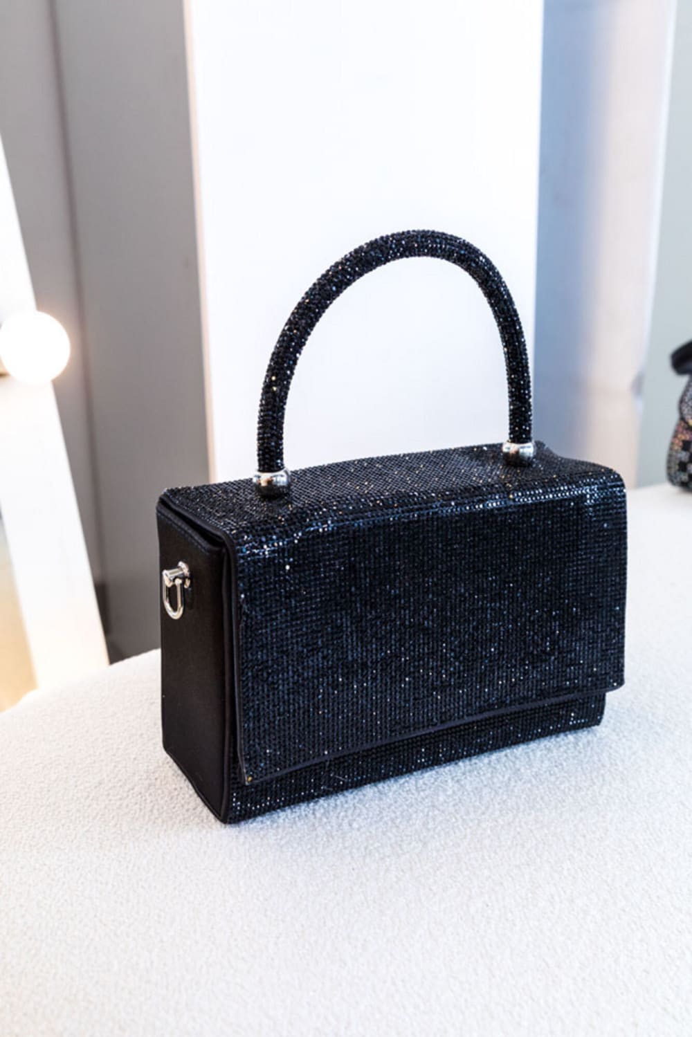 Cartera de Mano Cuadrada Brillos Negra
