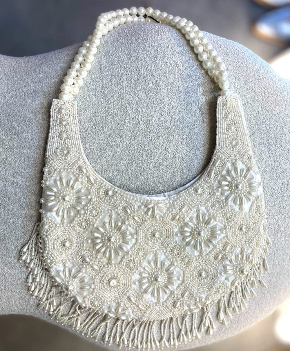 Cartera Perlas Blanca