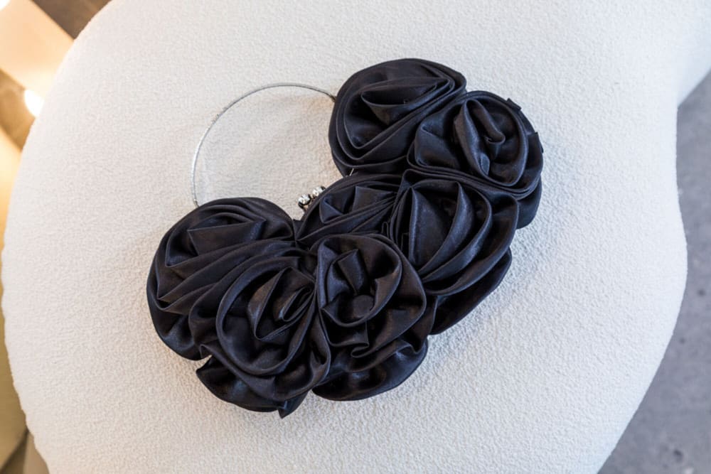 Clutch Flores Negras