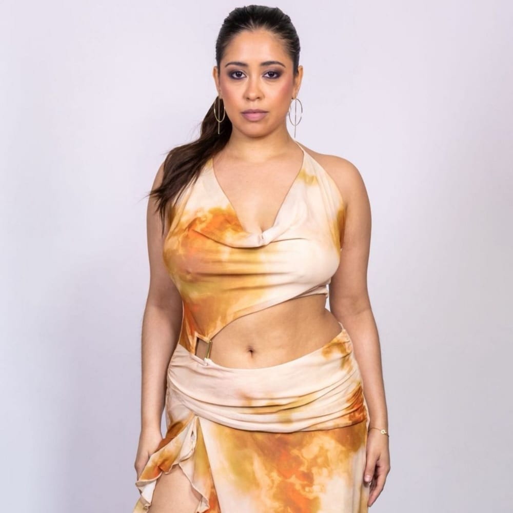 Golden Hour Midi con Estampado Abstracto y Cut Outs