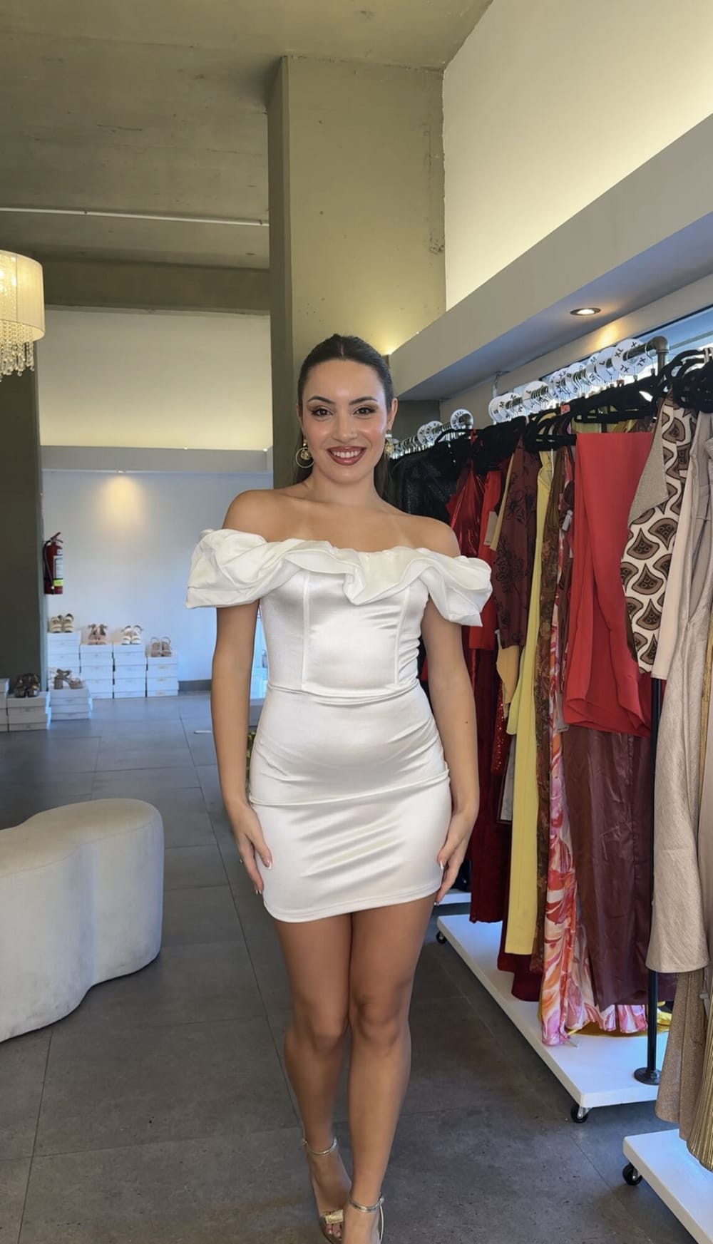 Novias Vestido Corto Blanco Strapless con Volados