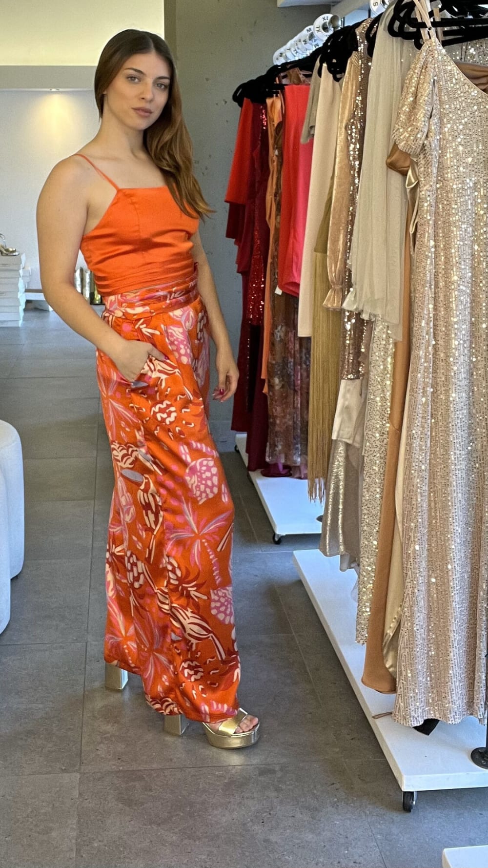 Set Top Naranja y Pantalón Estampado