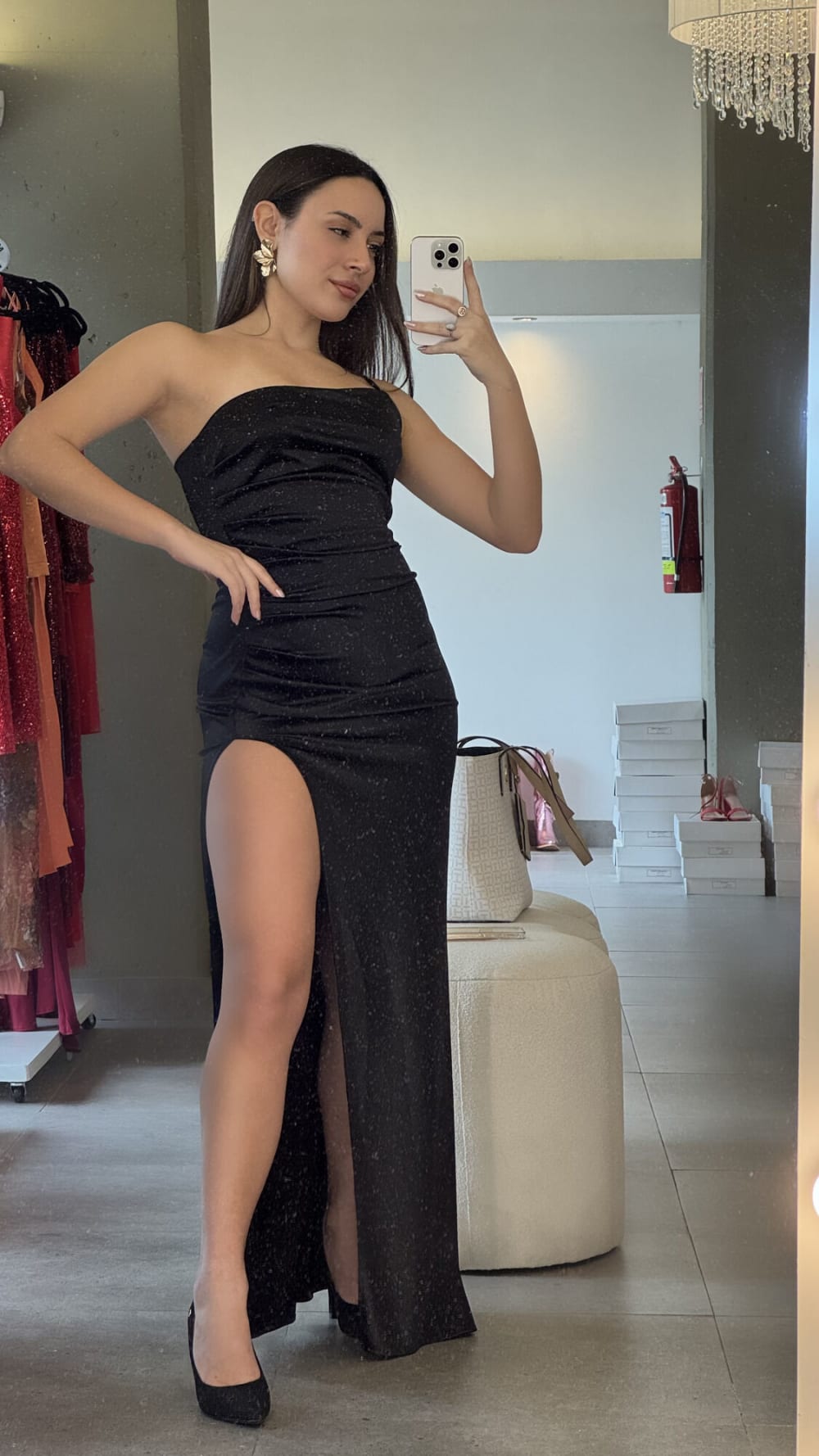 Vestido Frunce Largo Tajo Negro con un Hombro