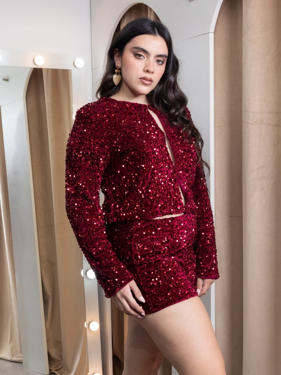 Conjunto Merlot — Top Crop y Short de Terciopelo con Lentejuelas