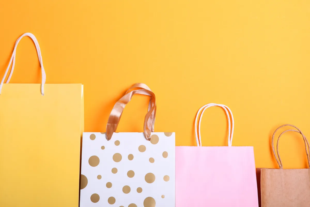 CUSTOMIZED PAPER BAGS