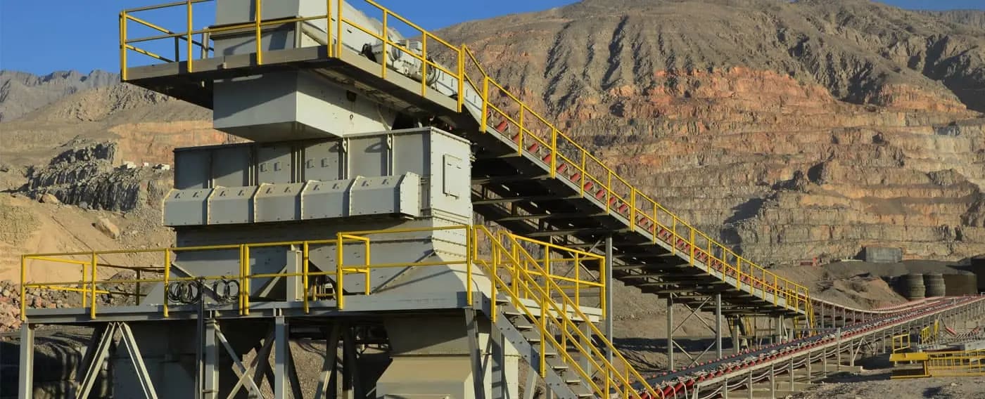 conveyor for a quarry mining with limestone