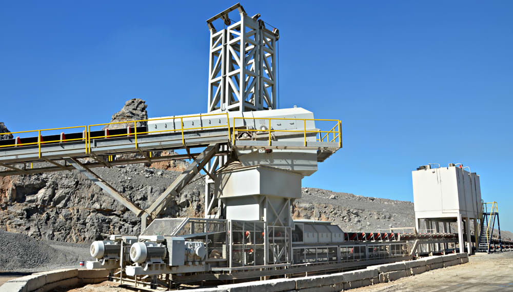 Conveyor mining Clearance
