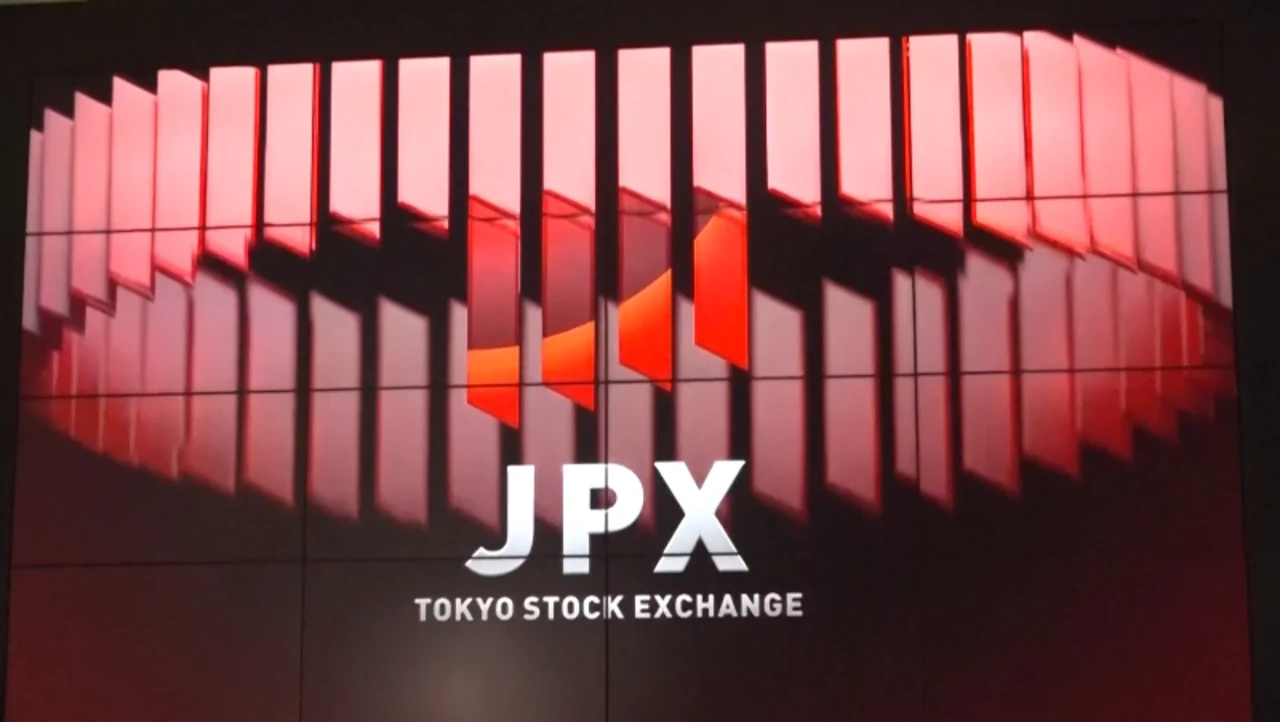 Borse, sprofonda il Nikkei (-4%) in attesa dei nuovi dazi di Trump. Nuovo  record per l’oro