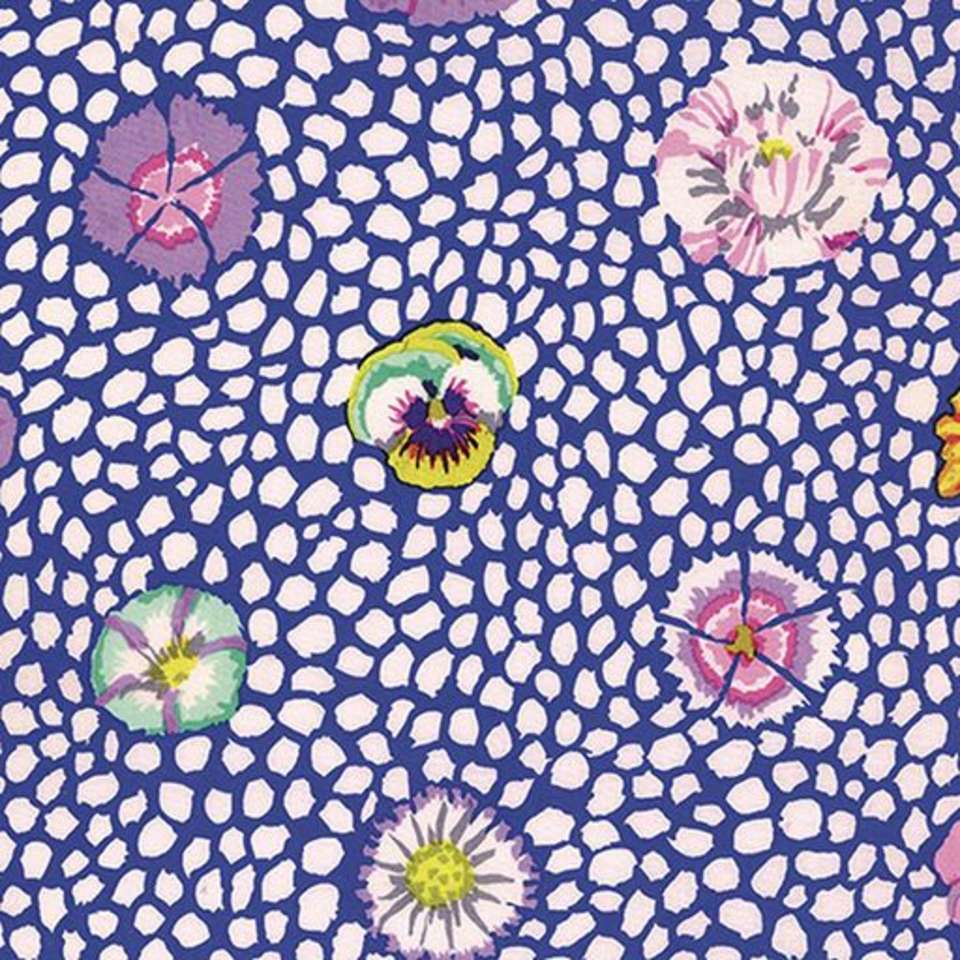 Free Spirit - Kaffe Classics Guinea Flower - GP59.BLUE