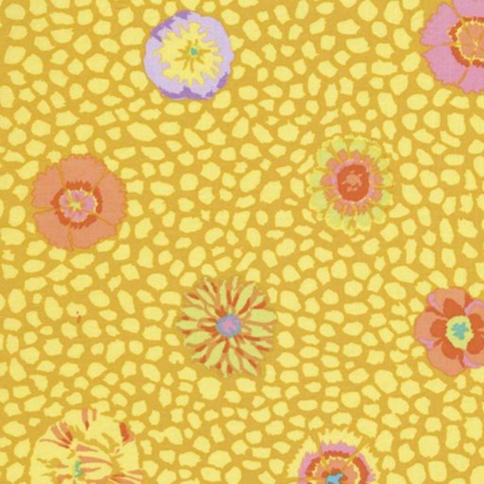 Free Spirit - Kaffe Classics Guinea Flower - GP59.GOLDX