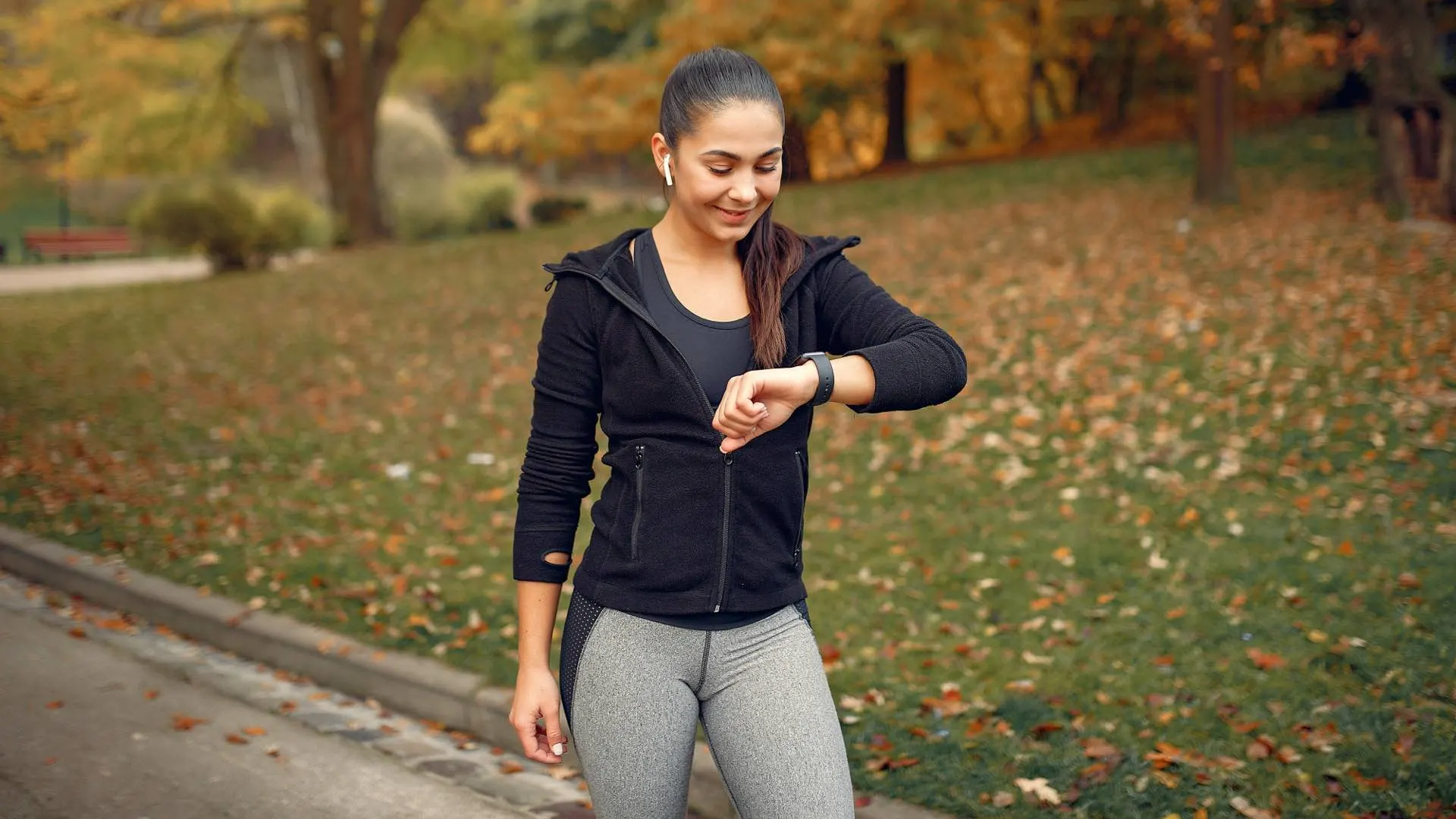 Caminar 30 minutos al día: beneficios reales para tu cuerpo y mente