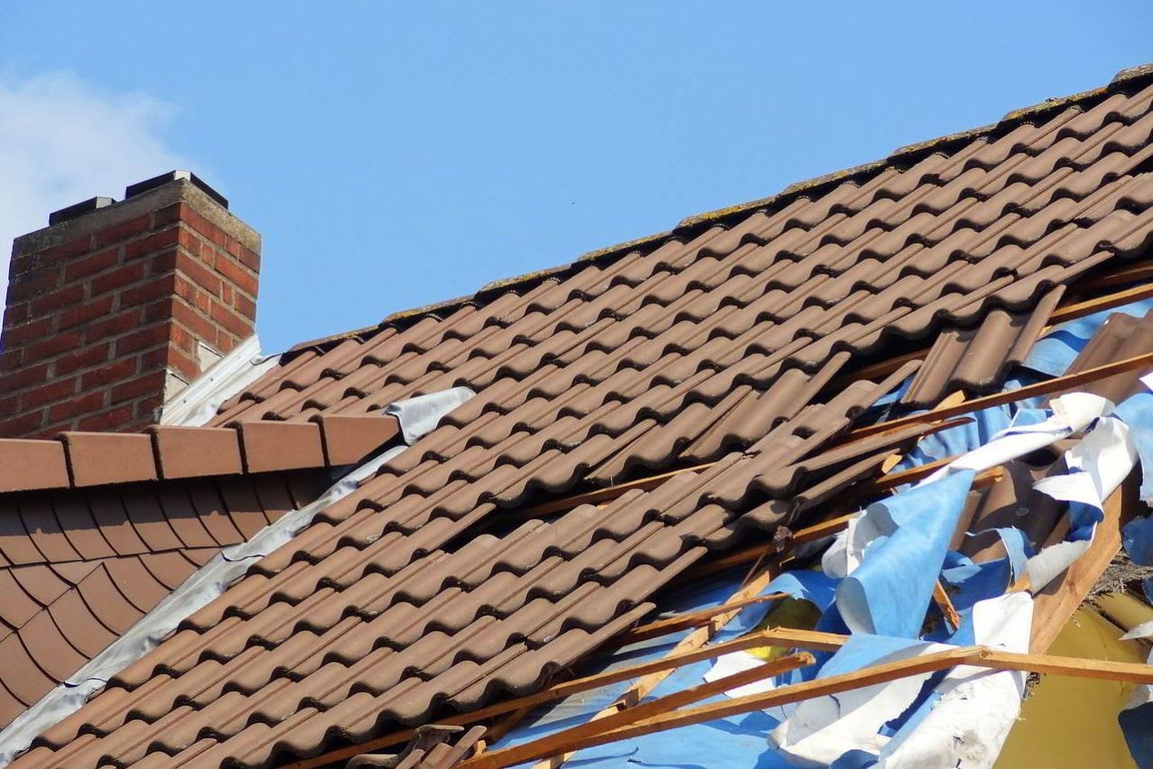Can I claim for a leaking roof on my home insurance? Quotezone