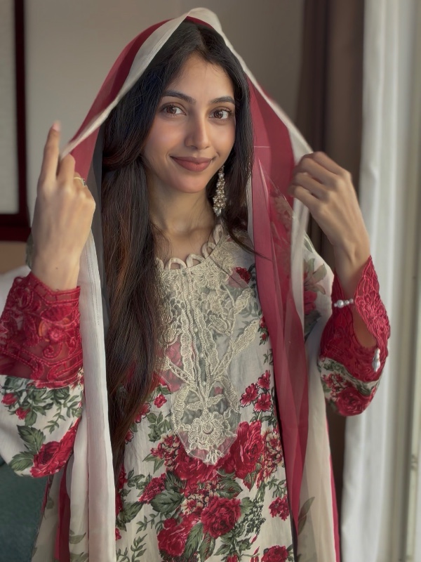 Floral Pakistani Suit [PC027]