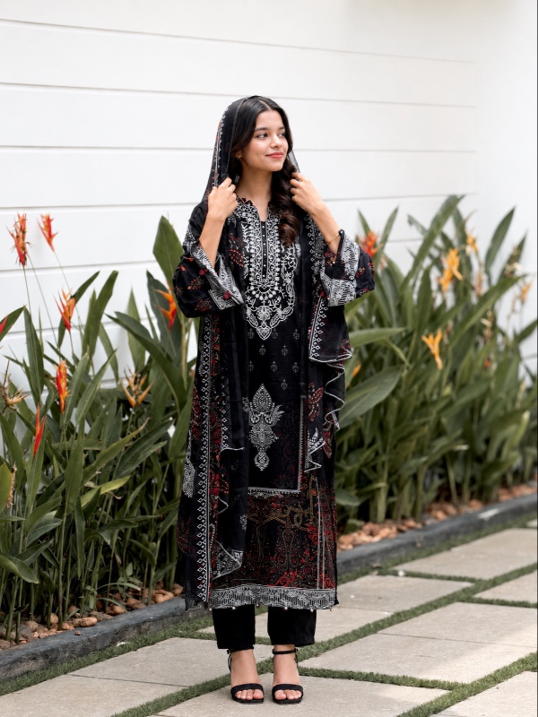 Black Pakistani Suit [PC037]