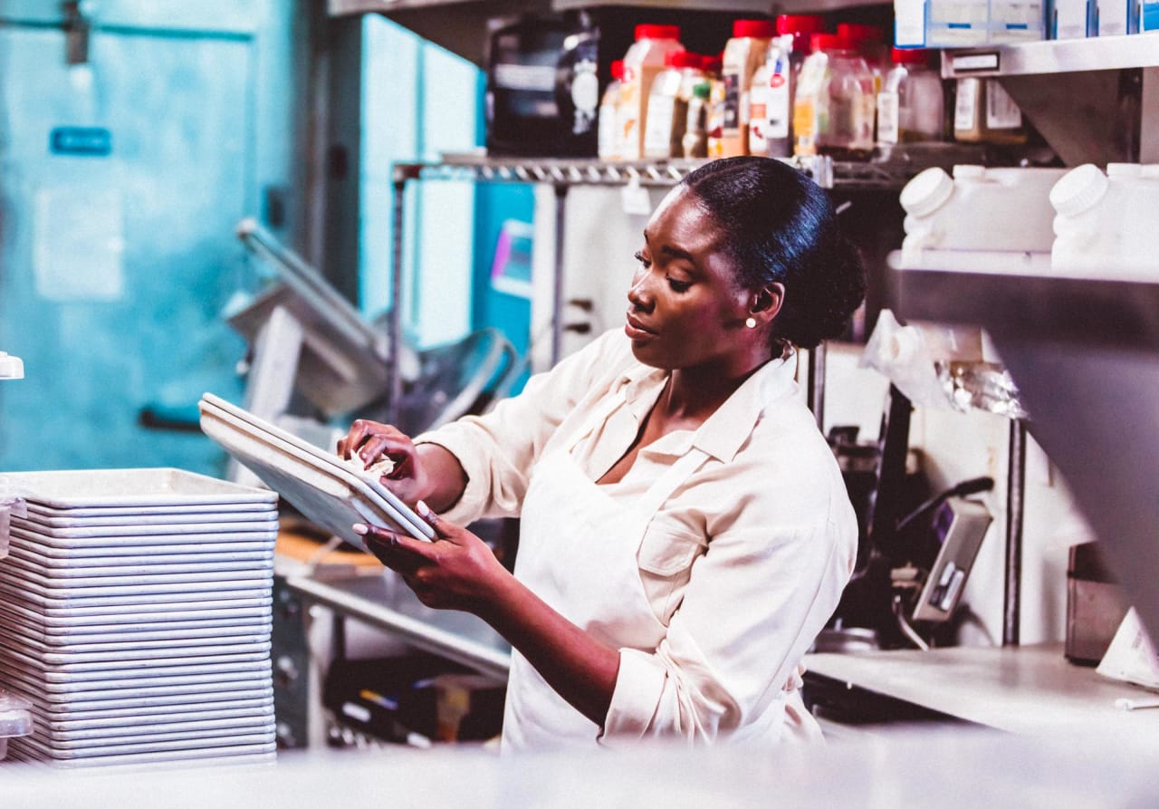 11 Best Weekend Jobs That Don-t Require a Degree - Qwick
