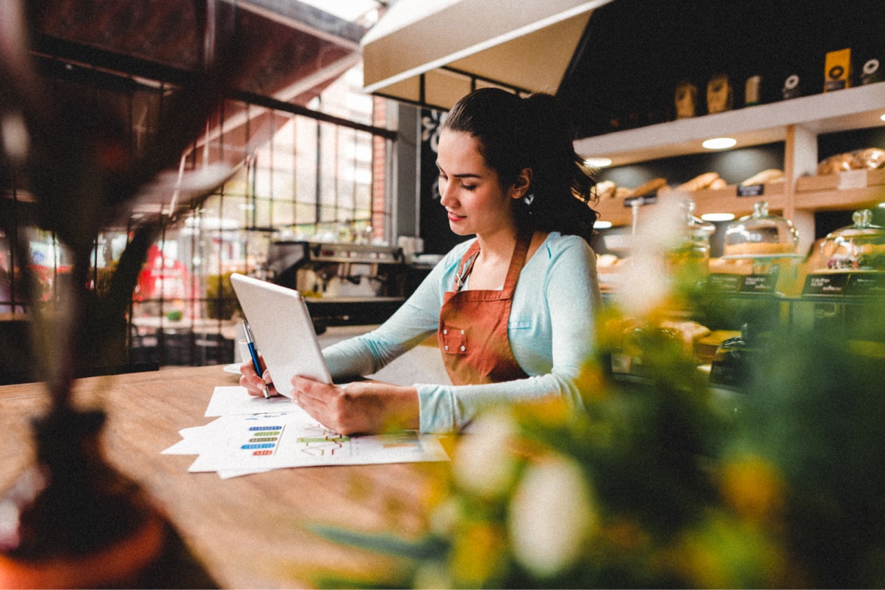 How To Manage a Restaurant Balance Sheet- Tips + Template