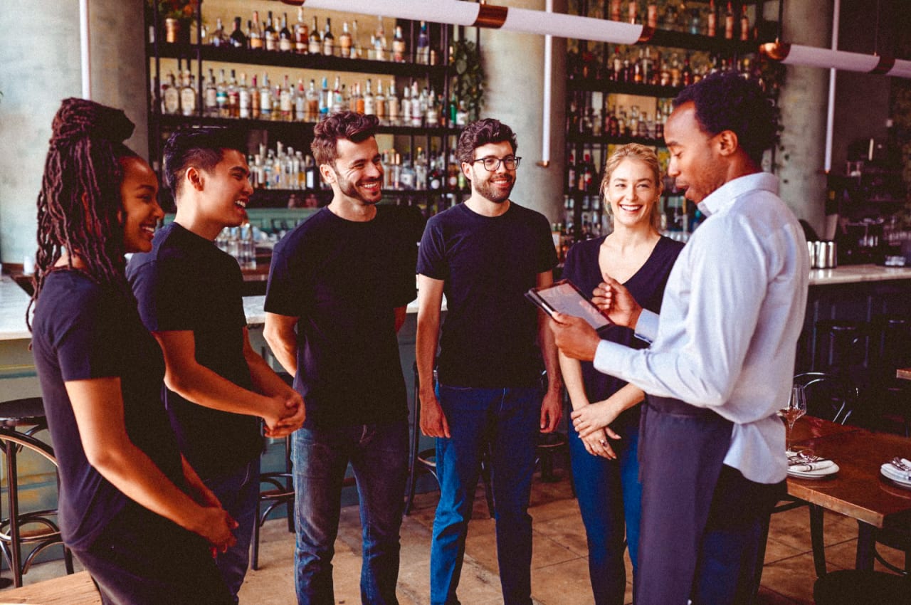 restaurant staffing guide