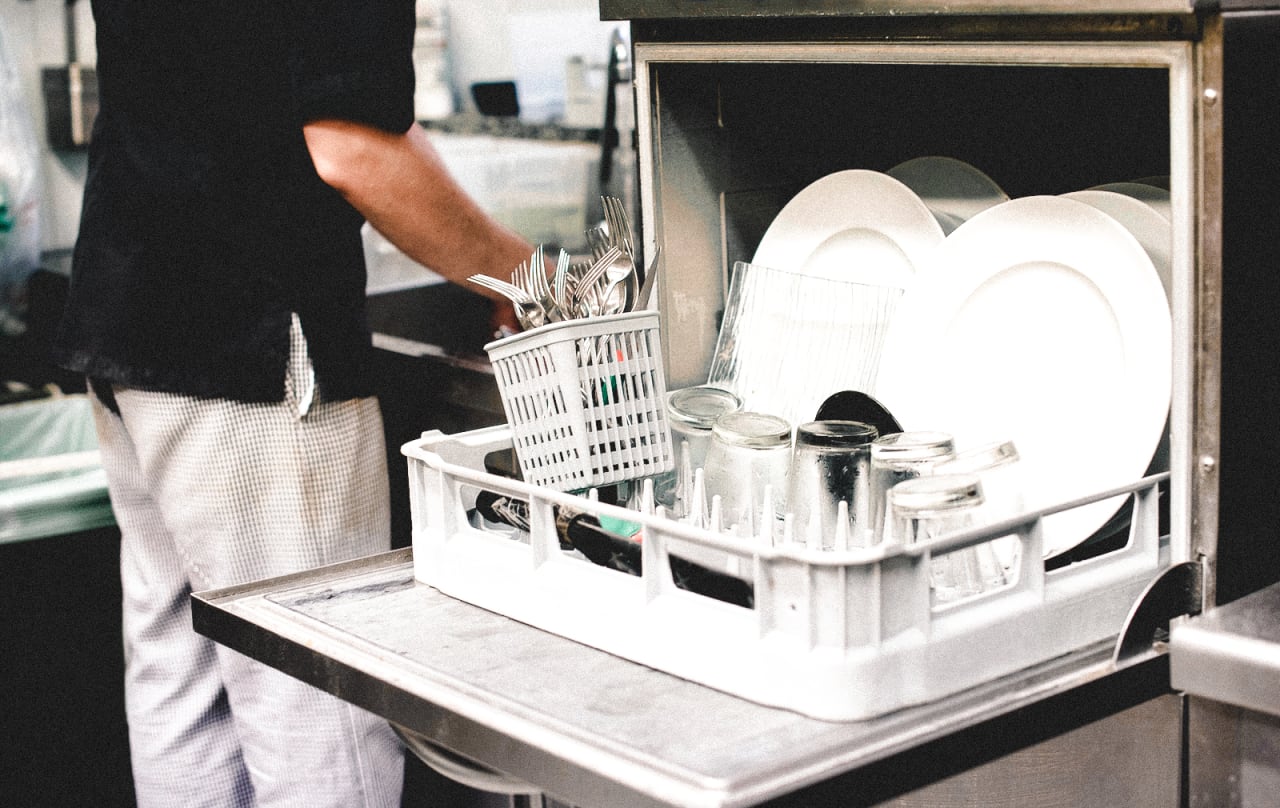 Working as a Dishwasher: Everything You Need to Know