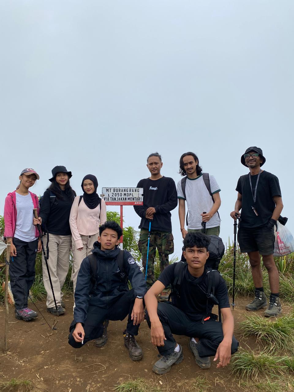 Jalur Pendakian Gunung Burangrang: Estimasi Waktu, Tingkat Kesulitan, dan Tips Sebelum Berangkat
