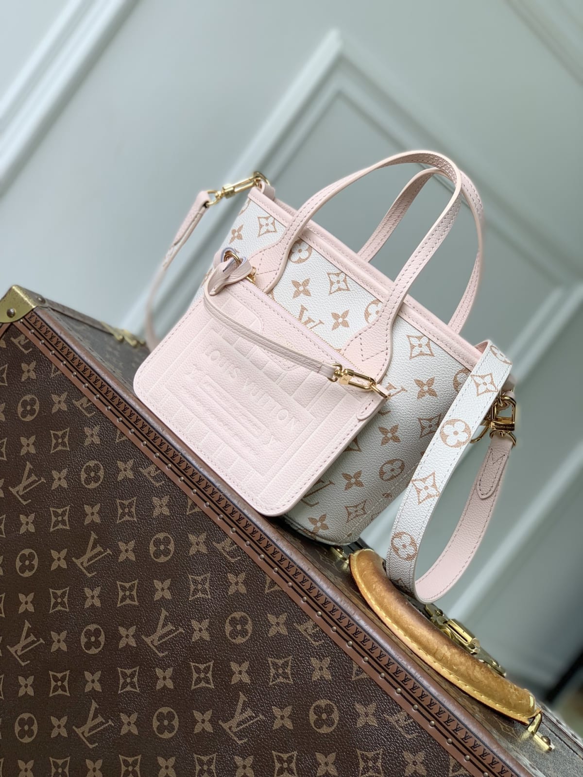 Neverfull Inside Out BB Handbag Monogram Dune