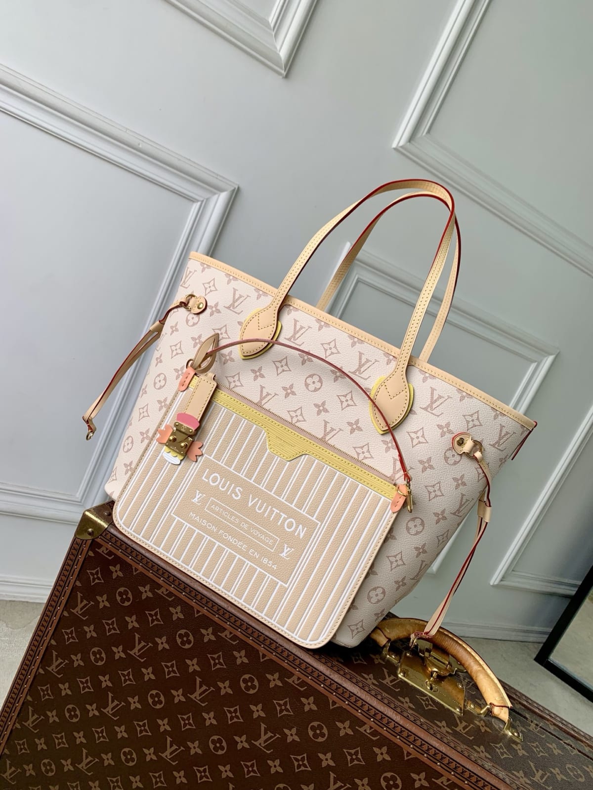 Neverfull MM Monogram Dune Crafty Canvas Tote Bag