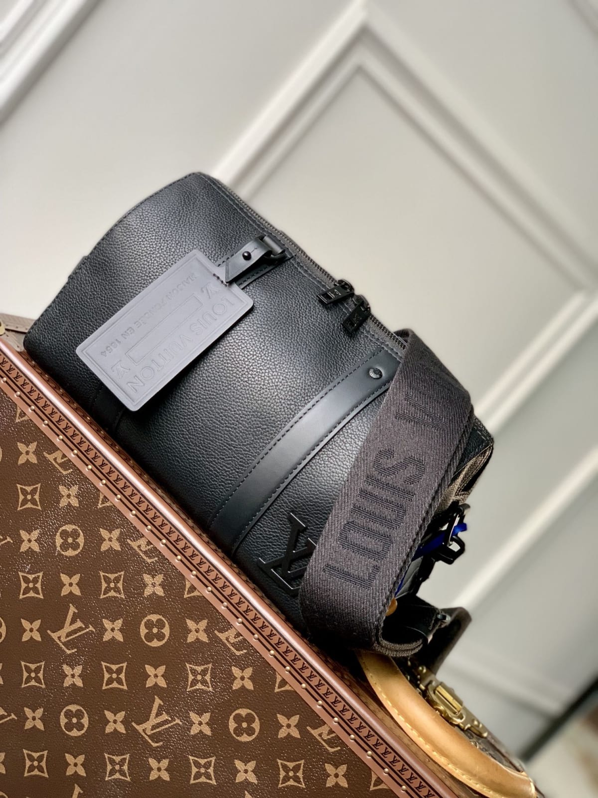 City Keepall Bag Aerogram Leather Black