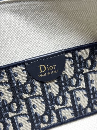 Nomad Oblique Shoulder Bag 8