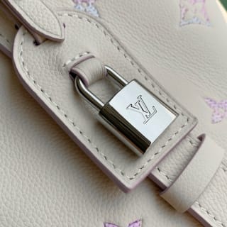 All In BB Monogram Empreinte Gradient Link Quartz Bag 10