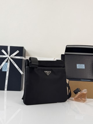 Re-Nylon Messenger Bag 2