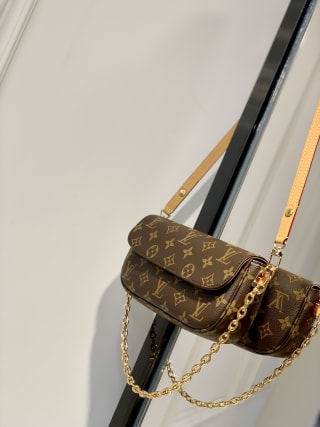 Wallet On Chain Ivy Monogram Coated Canvas Shoulder Bag 9