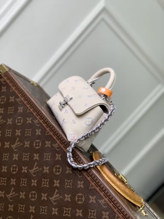 Nano Madeleine Handbag 3