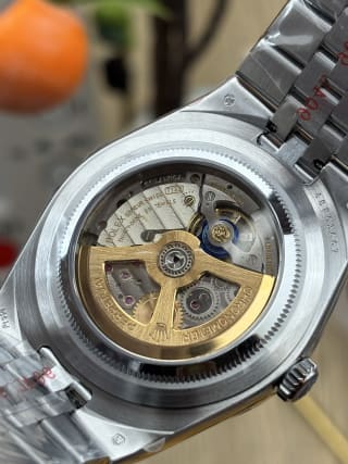 Land-Dweller 40mm White Dial 5
