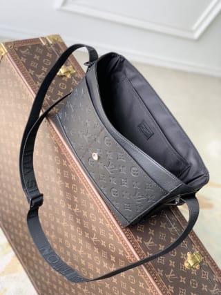 Courrier Messenger Bag Monogram Shadow Leather 5