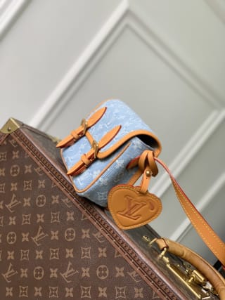Satchel Monogram Denim Wearable Wallet 3