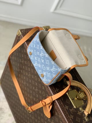 Satchel Monogram Denim Wearable Wallet 5
