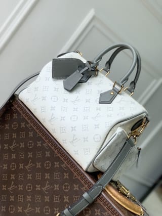 Speedy P9 Bandoulière 30 White Monogram Top Handle Bag 1