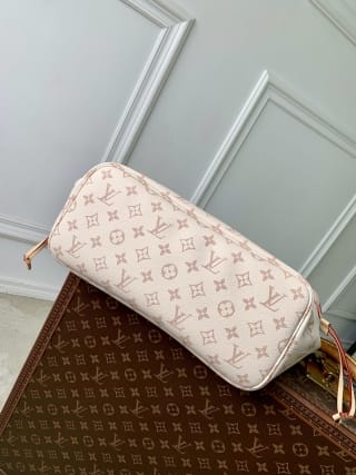 Neverfull MM Monogram Dune Crafty Canvas Tote Bag 3