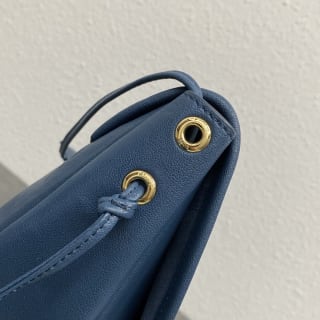 Half Moon Soft Triomphe Shoulder Bag 5